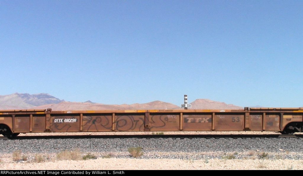 WB Unit Container Frt at Erie NV -95